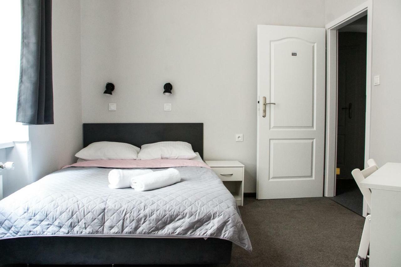 Peregrinus Rooms & Apartments Cracovia Exterior foto
